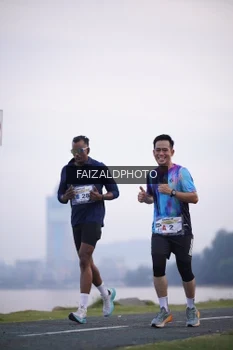 Runner Photo 4315160