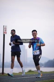 Runner Photo 4315163