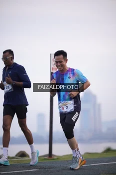 Runner Photo 4315165