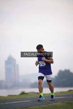 Runner Photo 4315168