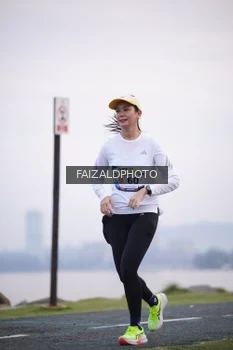 Runner Photo 4315186