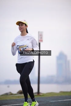 Runner Photo 4315187