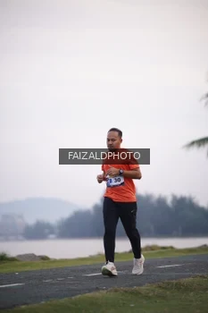 Runner Photo 4315191