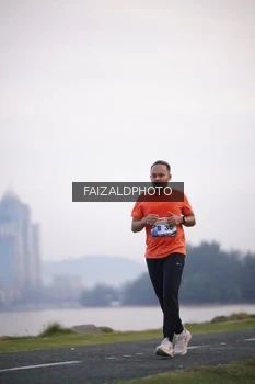 Runner Photo 4315196