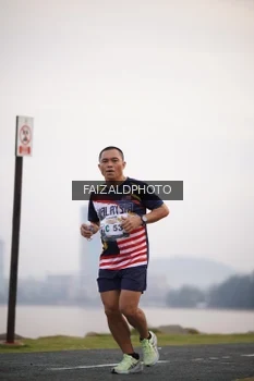 Runner Photo 4315199