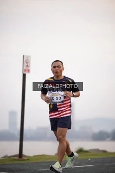 Runner Photo 4315205