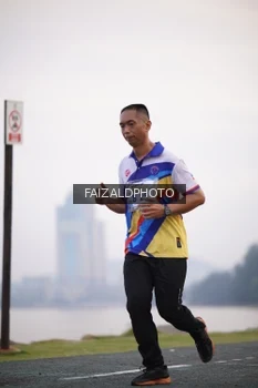 Runner Photo 4315216