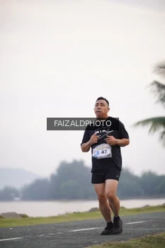 Runner Photo 4315235