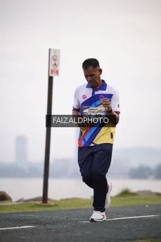 Runner Photo 4315260