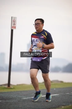 Runner Photo 4315273