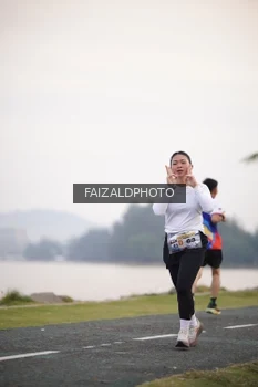 Runner Photo 4315275