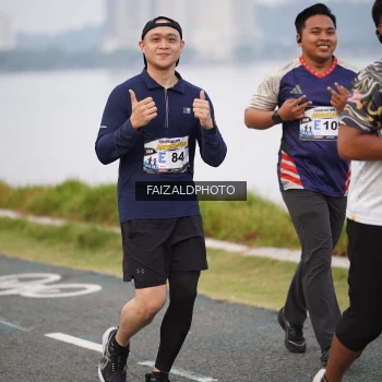 Runner Photo 4315305