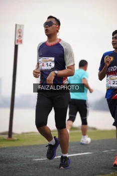 Runner Photo 4315306