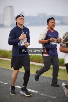 Runner Photo 4315311