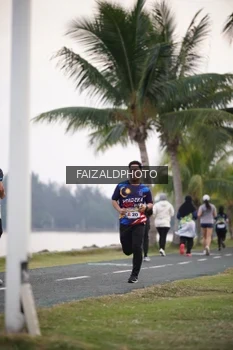 Runner Photo 4315335