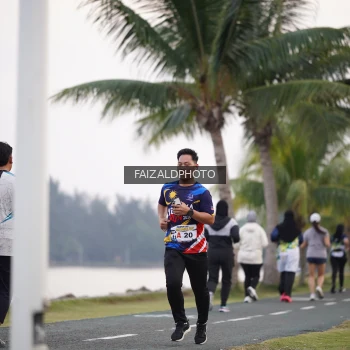 Runner Photo 4315337