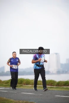 Runner Photo 4315338