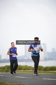 Runner Photo 4315341