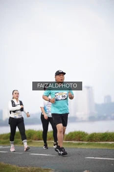 Runner Photo 4315351