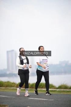 Runner Photo 4315356
