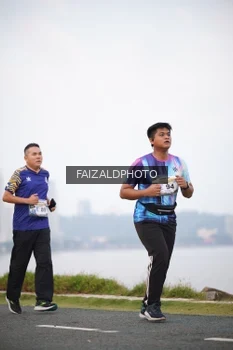 Runner Photo 4315360