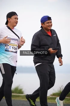 Runner Photo 4315366