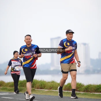 Runner Photo 4315374