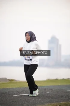 Runner Photo 4315400