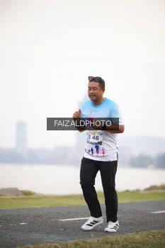 Runner Photo 4315426