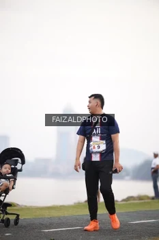 Runner Photo 4315429