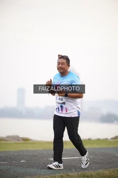 Runner Photo 4315433