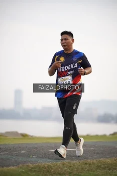 Runner Photo 4315480