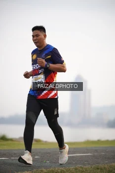 Runner Photo 4315482