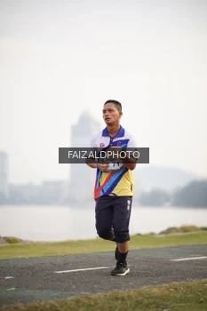 Runner Photo 4315495