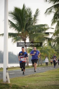 Runner Photo 4315497