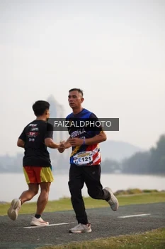 Runner Photo 4315513