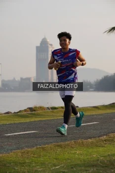 Runner Photo 4315546