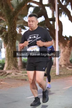 Runner Photo 4315573