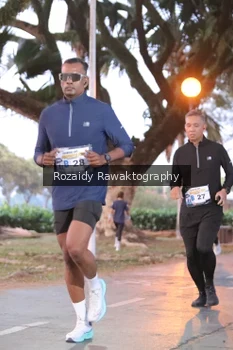 Runner Photo 4315575