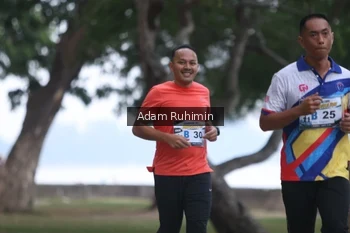 Runner Photo 4315584