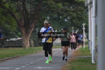 Runner Photo 4315635