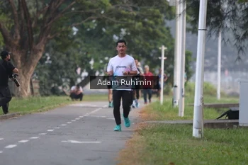 Runner Photo 4315648