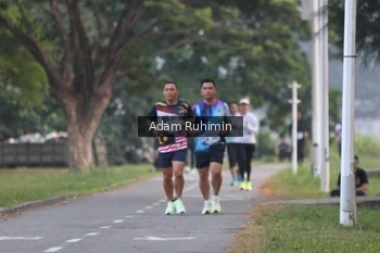 Runner Photo 4315721