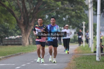 Runner Photo 4315722