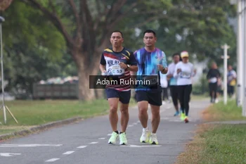 Runner Photo 4315724