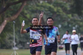 Runner Photo 4315735