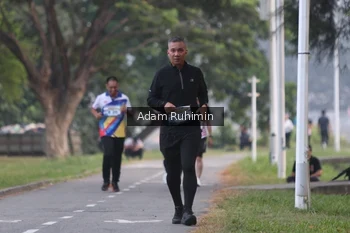 Runner Photo 4315770