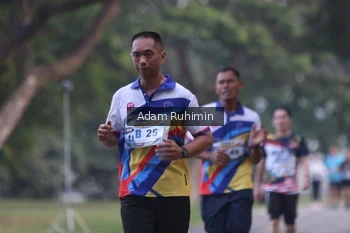 Runner Photo 4315782