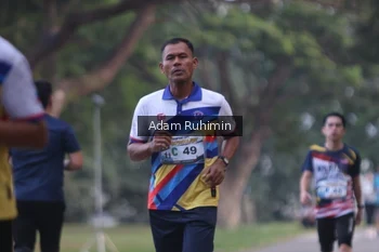 Runner Photo 4315786