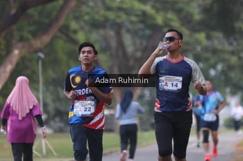 Runner Photo 4315875